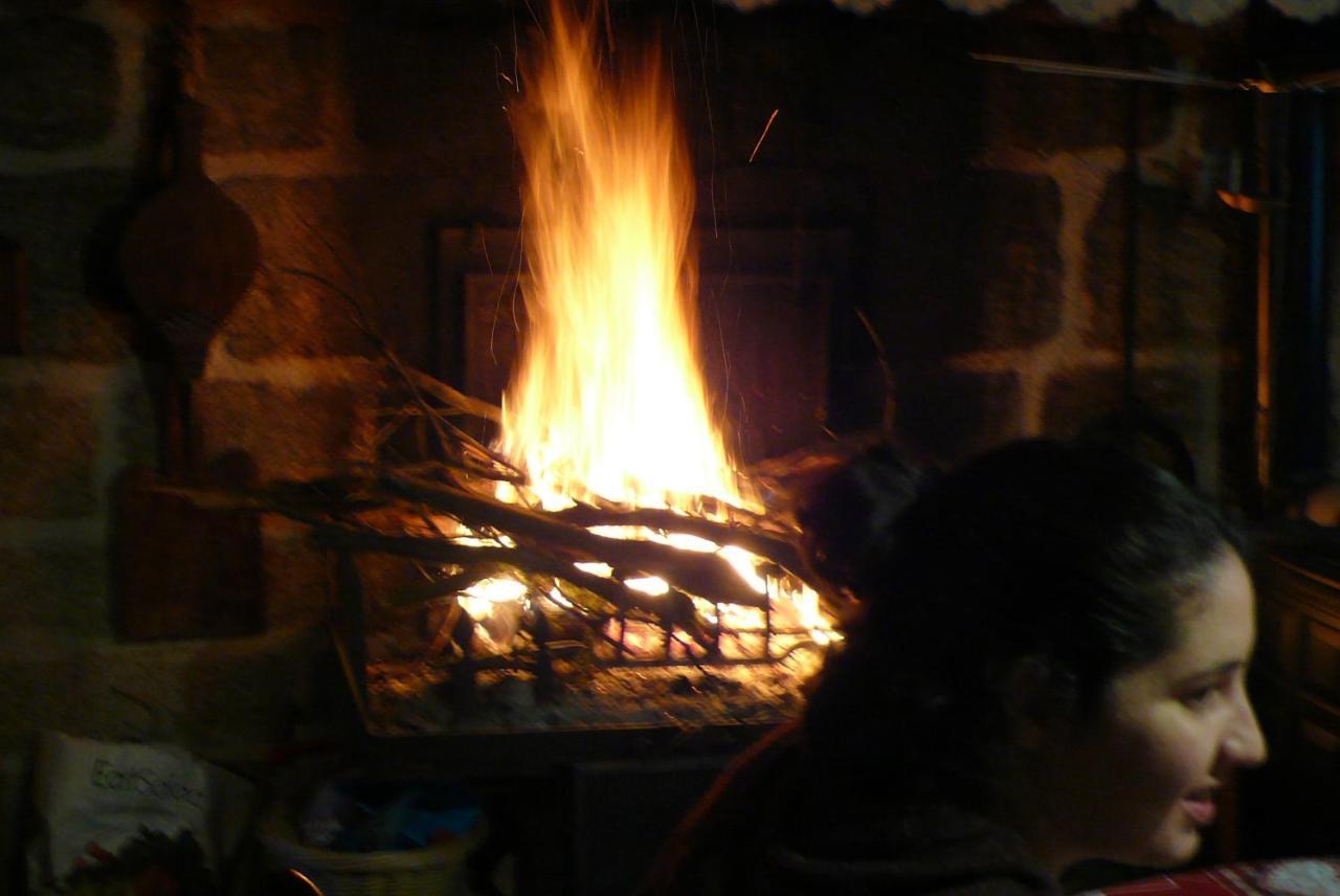 Bed and Breakfast chez Geppetto Saint-Georges-Nigremont Esterno foto